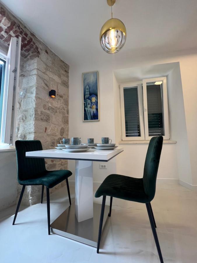 Madonna Daire Split Dış mekan fotoğraf
